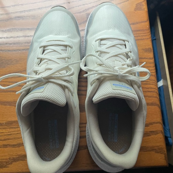 Skechers Cream Casual Sneakers - Picture 1 of 4